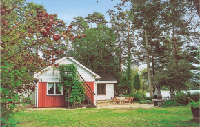  Holiday home Askebrännarev. V. Torup  Вестра Туруп